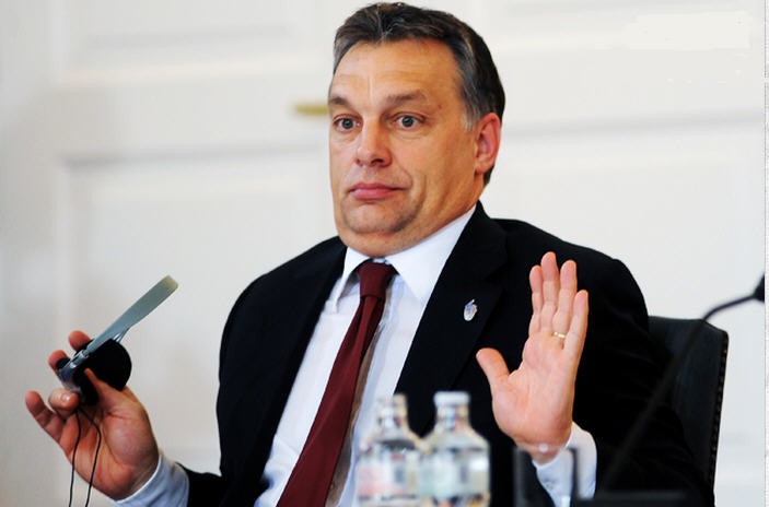 Председатель Еврокомиссии встретил премьер-министра Венгрии пощёчиной