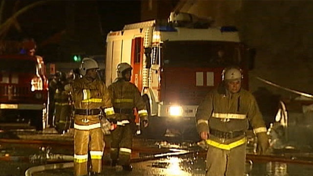 Кемеровские пожарные спасли девять человек