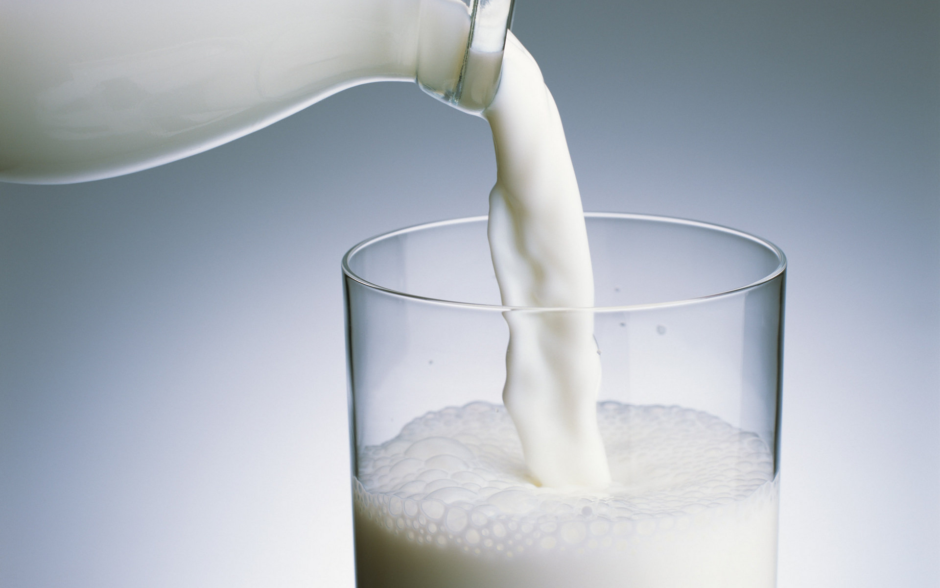 Цена недели: сколько в Кемерове стоит молоко в бутылке