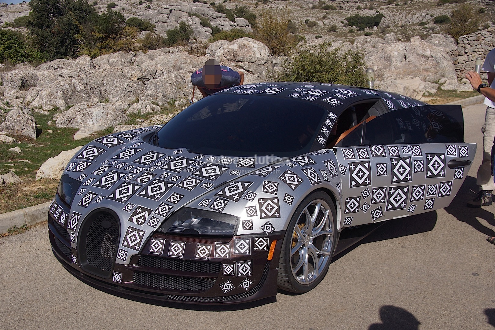 Новый суперкар от Bugatti будет равен по скорости болидам Формулы1