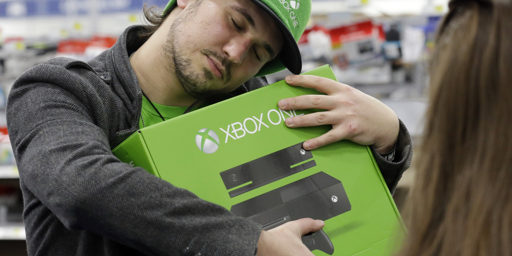Американец заставил сына разбить Xbox из-за неуспеваемости в школе