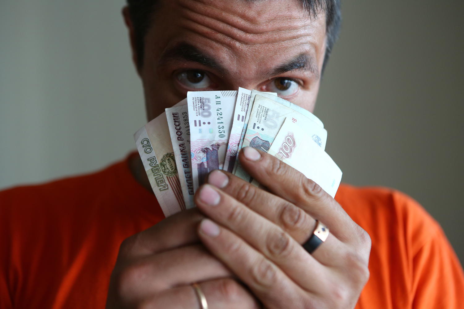 Кузбассовцы стали чаще «прятать» деньги от таможни