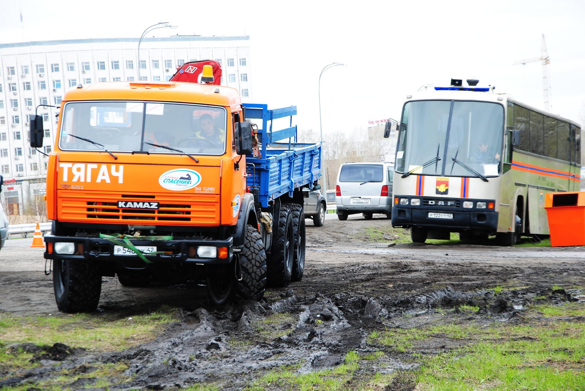 За прошедшие сутки в Кемерове Томь упала на 30 см