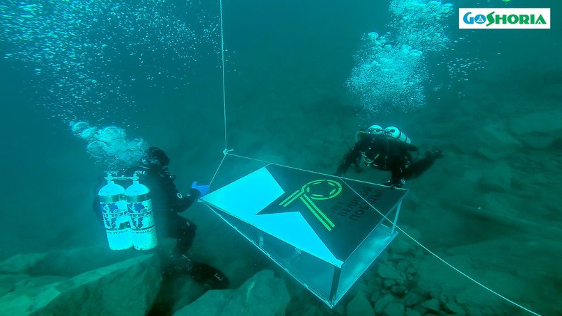 Дайверы Кузбасса установили стелу на 70-метровой глубине
