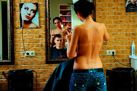 В Кемерове открывается эротическая парикмахерская для мужчин