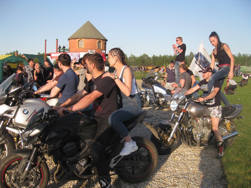 В Новокузнецке десятки мотоциклистов открыли сезон