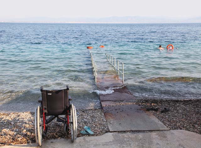 В Кузбассе появится первый пляж для инвалидов