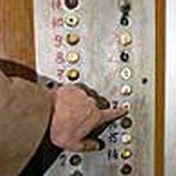В Кемерове заменят опасные лифты