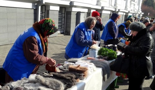 Продовольственная ярмарка в Кемерове (фото/видео)
