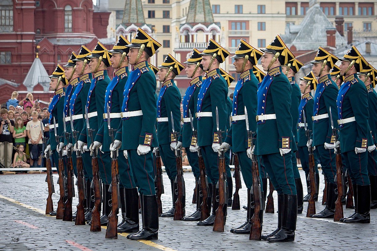 20 парней из Кузбасса отправят охранять Московский Кремль