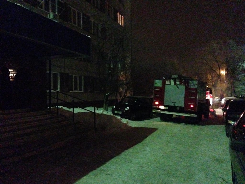 Бессонная ночь была у жителей общежития на бульваре Строителей.jpg