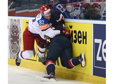 Сборная России потерпела первое поражение на чемпионате мира по хоккею 