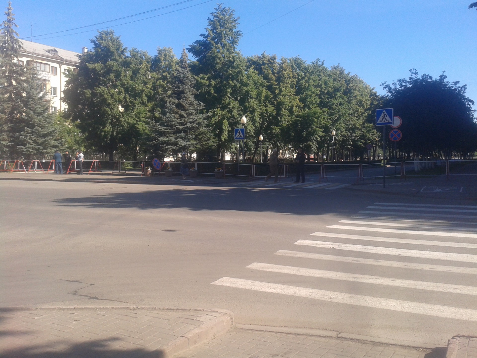 Центр Кемерова перекрыт из-за мероприятий у памятника героям-кузбассовцам