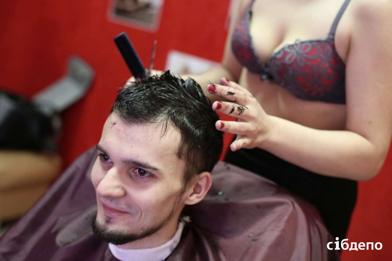 парикмахерская с голым мужиком фото 31