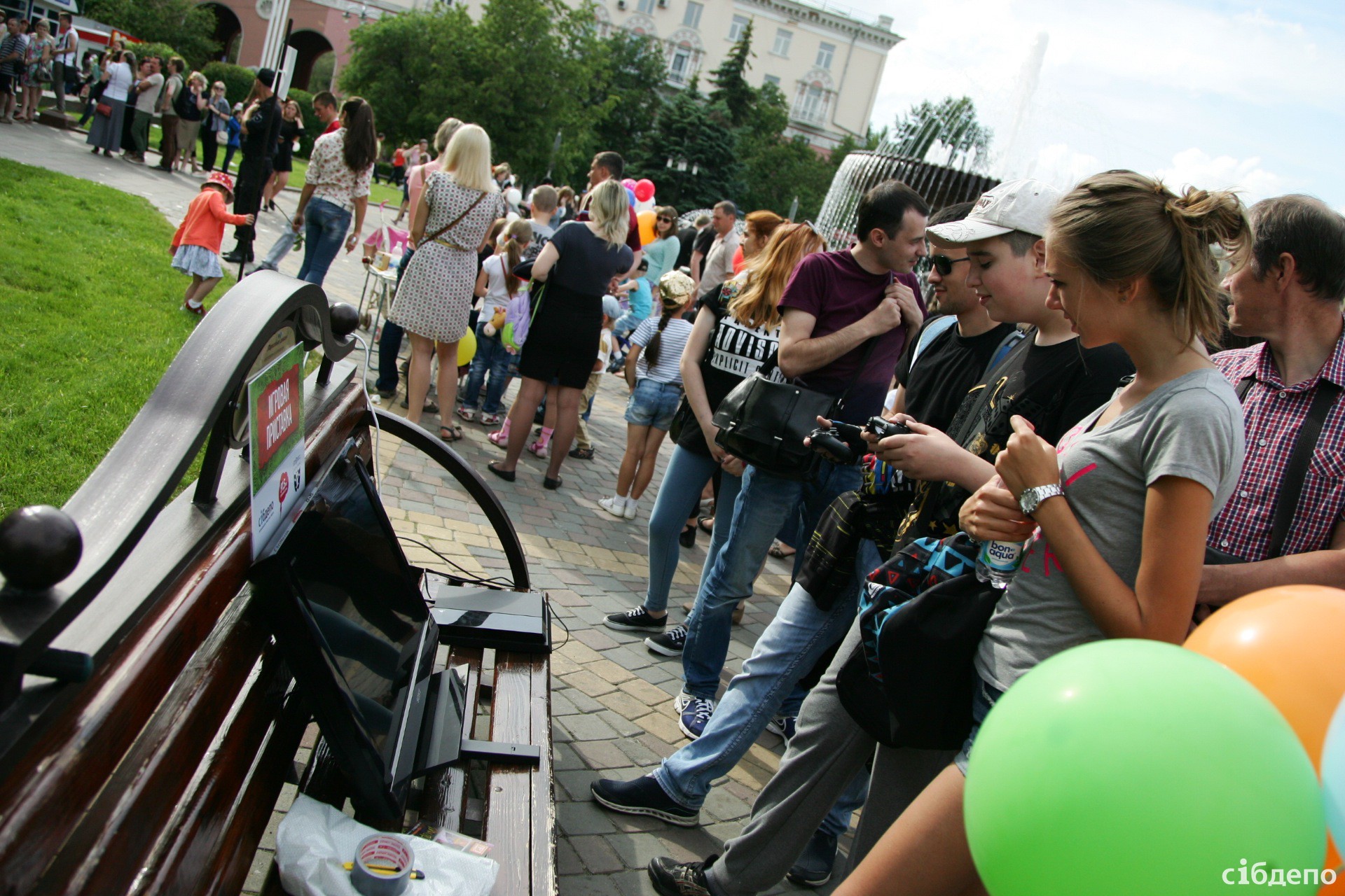 В Кемерове прошёл «Фестиваль уличных театров»