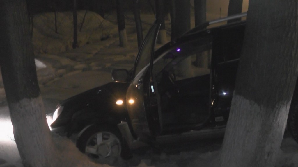 В Новокузнецке полицейские задержали автоугонщиков, час избивавших владельца машины