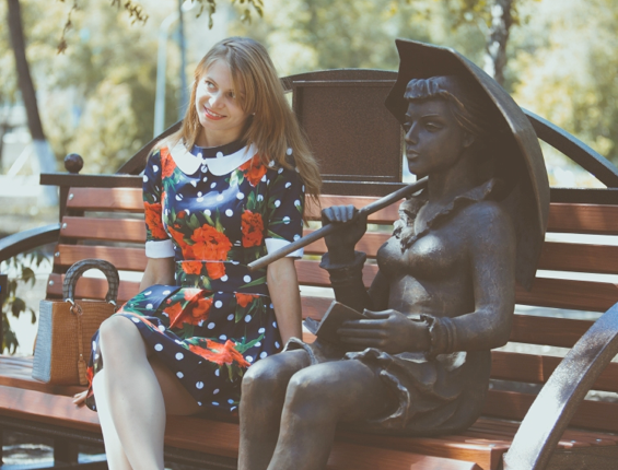 Влюблённым новокузнецким студентам посвятили скульптуры