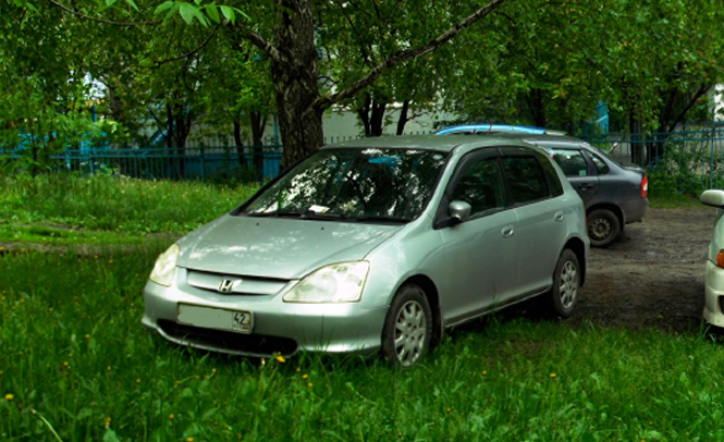Кемеровчан массово наказали за неправильную парковку