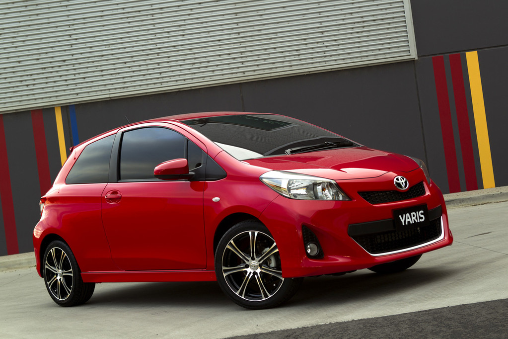 Toyota Yaris назвали самым небезопасным автомобилем в мире