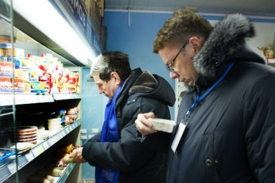 В Кемерове в магазине «Корочка» нашли просроченные сыр, масло и колбасу