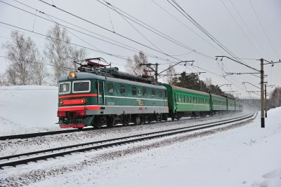 В Кузбассе пассажирский поезд травмировал 14-летнего ребёнка