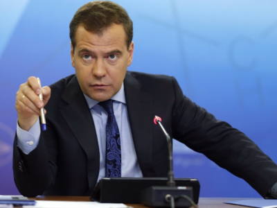 Медведев призвал россиян жить неопределённое время в условиях санкций