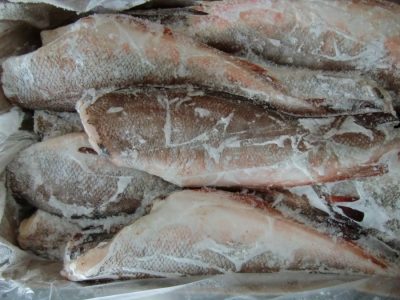 В Кемерове специалисты Россельхознадзора и таможенники сожгли 204 кг просроченной рыбы