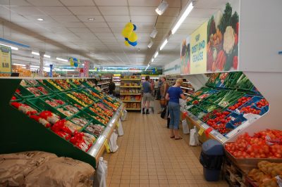 Кузбасс попал в число регионов с большим количеством фальсификата в магазинах