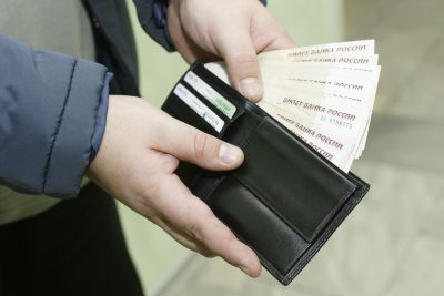 Большинство кузбассовцев с доходом в 70 тысяч рублей недовольны зарплатой