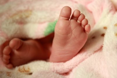 В Кузбассе будут судить молодую мать за причинение по неосторожности смерти новорожденному сыну