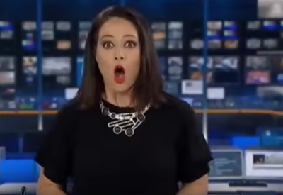 Австралийская телеведущая на несколько секунд забыла, что она в прямом эфире (видео)