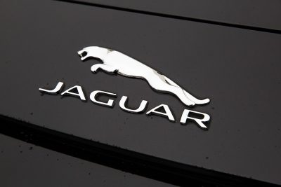 Кемеровчанин оплатил долг по кредитам, испугавшись ареста Jaguar