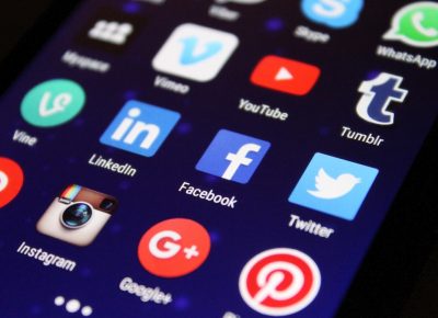 В Госдуму внесли законопроект, запрещающий детям до 14 лет регистрироваться в соцсетях
