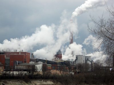 За год в Кузбассе выбросы загрязняющих атмосферу веществ выросли на пять тысяч тонн