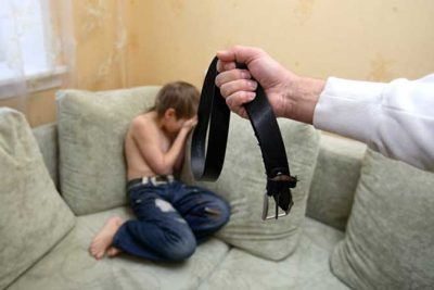 Жителя Кузбасса осудили на три года условно за истязание опекаемого ребёнка