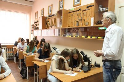 В Кемерове проходит второй сезон Плехановского летнего университета для школьников