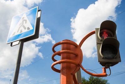 Светофоры на проблемном перекрёстке в центре Кемерова запустят в июле