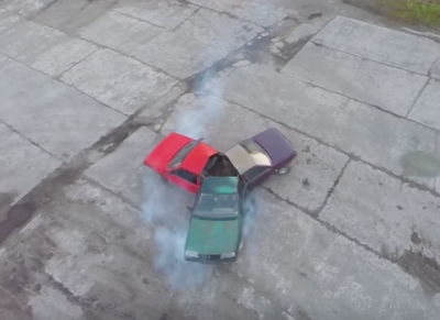 Видео: новосибирцы соорудили спиннер из трёх авто