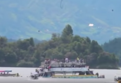 Видео: в Колумбии затонуло судно со 150 туристами, 9 человек погибли
