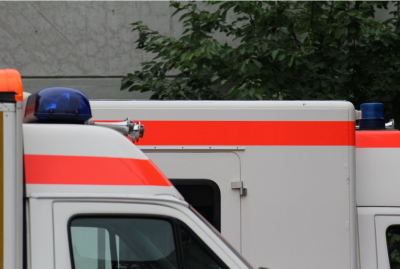 На трассе в Кузбассе в лобовом столкновении двух грузовиков погибли три человека