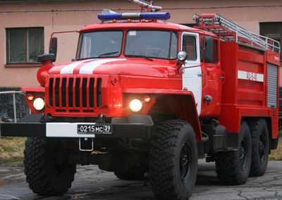 Кемеровские спасатели помогли мужчине выбраться из горящей квартиры