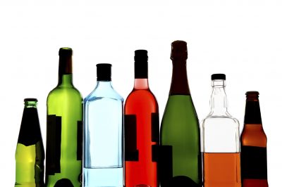 Минздрав планирует ограничить скрытую рекламу алкоголя в кино, газетах и на ТВ