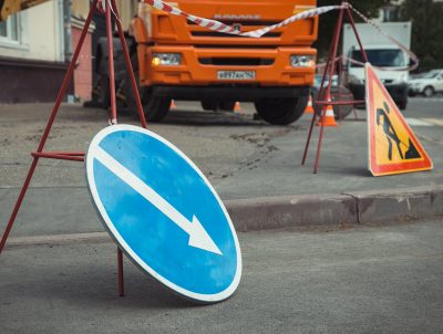 Ночью рабочие начнут ремонтировать в Кемерове дорогу по улице Стройотрядовской