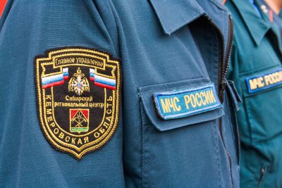 В Кузбассе семьям погибших в погребе сотрудников МЧС окажут материальную помощь