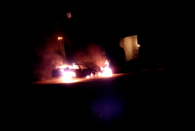 Видео: ночью в Кузбассе из-за поджога сгорели две «Тойоты», «Шевроле» и «Мерседес»