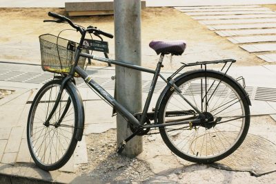 В Кемерове водитель ВАЗа сбил несовершеннолетнего велосипедиста