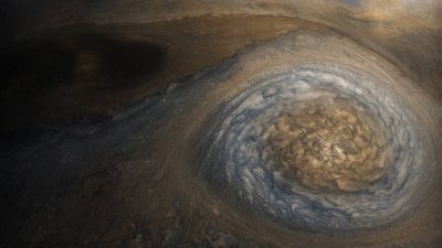 NASA опубликовало фото гигантского шторма на Юпитере