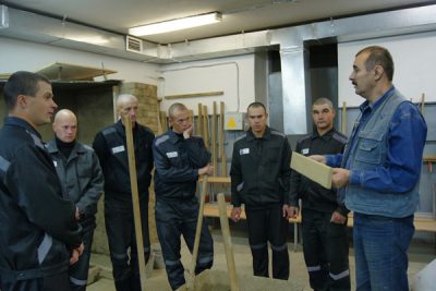 В Кузбассе с 1 сентября осужденных начнут обучать рабочим профессиям