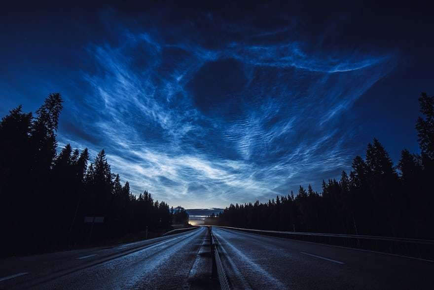 Серебристые облака в небе над Швецией. Фото: Руслан Мерзляков (Латвия)