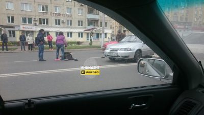В Кемерове на бульваре Строителей автомобиль Daewoo Nexia сбил женщину
